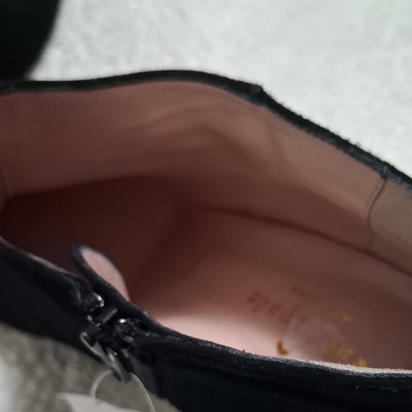 Kate Spade Black Heeled Ankle Boots with Gold Bow - Picture 7 of 11